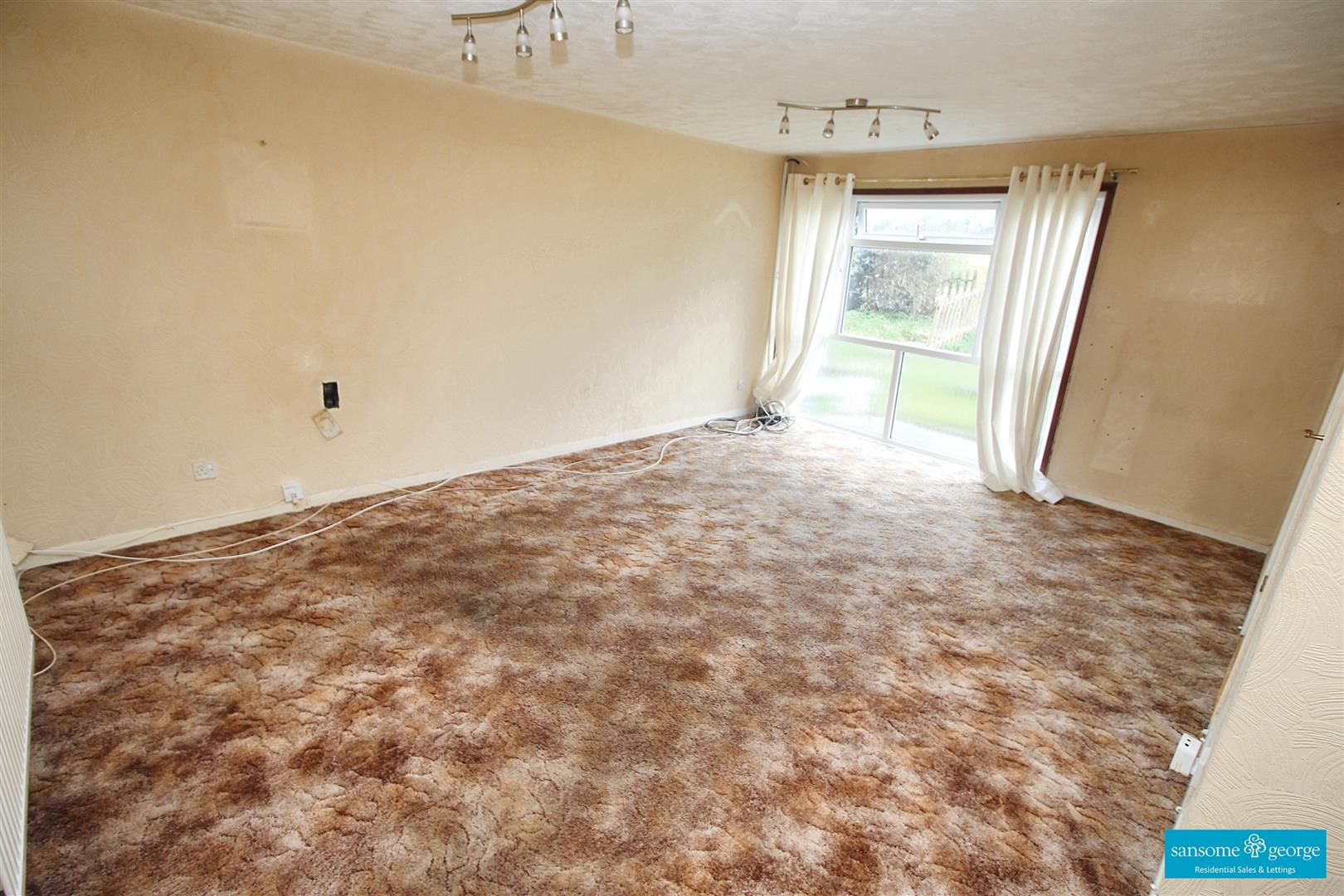 3 bed property in Thurso Close, Tilehurst